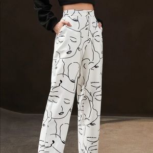 High Waist Figure Print Wide Leg pants
